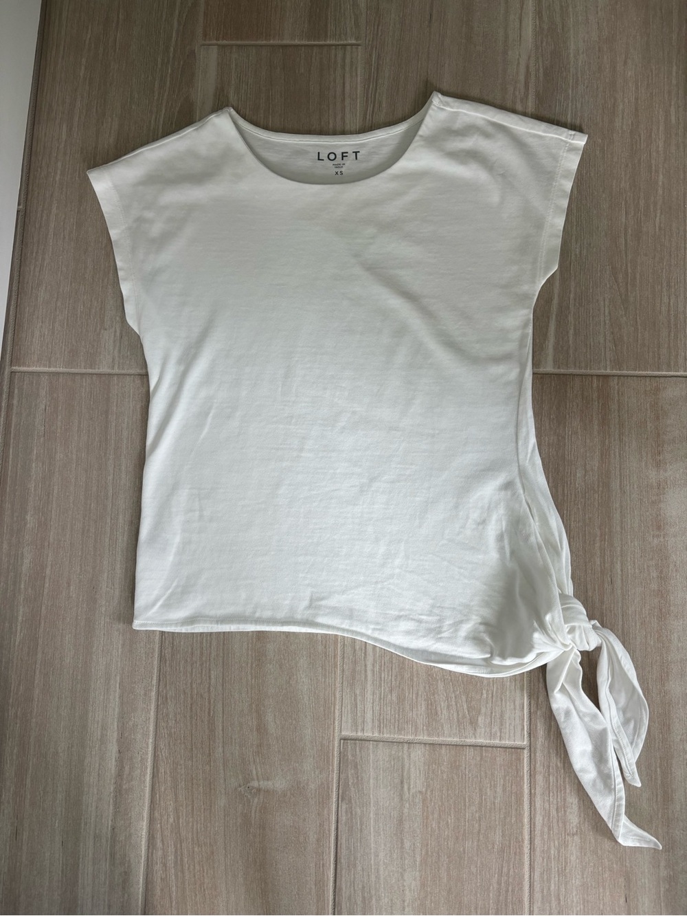 LOFT XS White Side-Tie Cap Sleeve Tee